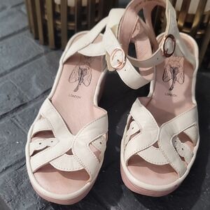 Fly London Cream Leather Sandals